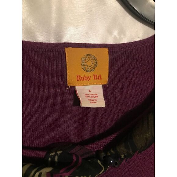 Ruby Rd Scarf Beaded Neckline Burgundy Crew neck Sweater L - Picture 5 of 5